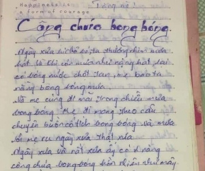 Nghe đi nghe lại mấy chục lần mới chép được lời bài hát, tuổi thơ 8X, 9X ai chẳng có quyển sổ vô giá này!