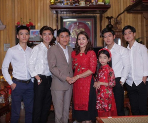 Bà mẹ tuyển dâu cho 4 cậu con trai đẹp như tạc tượng, nhưng lạ thay hội chị em lại nơm nớp sợ 'lép vế' với mẹ chồng tương lai vì điều này