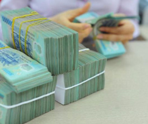 Nỗi lo từ những động thái của ngân hàng Trung ương các nước?