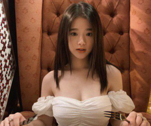 Linh Ka cố tình sexy để PR sản phẩm nở ngực, vô tình để lộ cách 'hack size' vòng 1 siêu khéo chứ chẳng thuốc thang gì