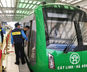 Dự án đường sắt Cát Linh - Hà Đông: Ai đang cố đấm ăn xôi?