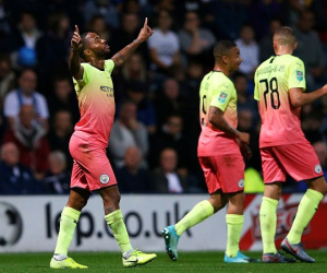 Sterling tỏa sáng, ĐKVĐ Man City phô trương sức mạnh trên sân khách
