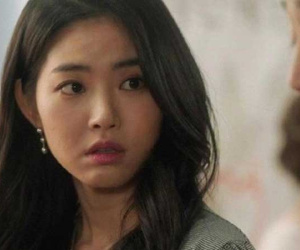 Gặp cảnh chướng mắt của chồng và em kết nghĩa khi đi mua quà cho mẹ, tôi buông nhẹ 1 câu khiến cả hai tái mặt