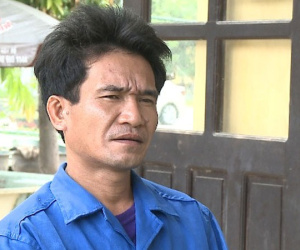 Bắt gã đàn ông nhậu say vác dao chém người yêu nguy kịch