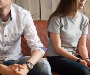 Vợ chuẩn bị sinh con, chồng bất ngờ phát hiện bí mật gia phả khiến cả gia đình điêu đứng