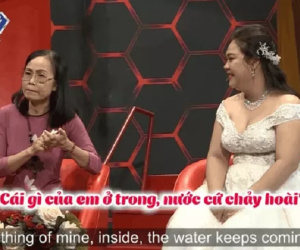 Chị gái đọc trộm tin nhắn của em trai cho mẹ nghe: 'Anh ơi, nước của em cứ chảy hoài' khiến tất cả sửng sốt