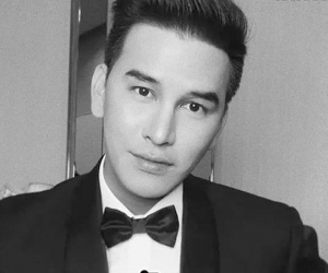Tiết lộ hiện trường vụ mỹ nam đình đám Thái Lan treo cổ tự tử và sự thật về cuộc sống cùng quẫn trước khi chết