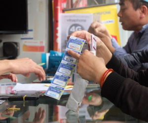 Trước đợt thanh tra toàn diện, sim rác bán tràn lan với giá rẻ như mớ rau ngoài chợ