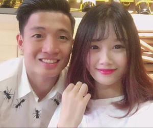 Ngịch ngợm trêu chọc bạn gái Văn Toàn, Tư Dũng bị phũ lại: 'Bố trẻ con mà vẫn nghịch thế'