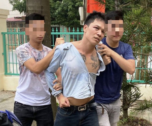 Cảnh sát hình sự tóm gọn thanh niên xăm trổ đang cưỡng đoạt tiền của giám đốc doanh nghiệp
