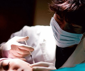 Người Việt đua nhau tiêm tế bào gốc Nhật Bản để 'tự chữa bệnh', chuyên gia cảnh báo tác hại khó lường