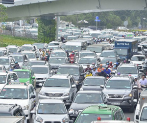 TPHCM tăng kịch trần phí đăng ký ô tô, xe máy