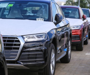 Xe nhập khẩu về Việt Nam tăng kỷ lục, giá xe có thể tiếp tục giảm sâu