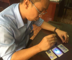 Nạn bằng lái giả ‘anh bế em’ bùng phát