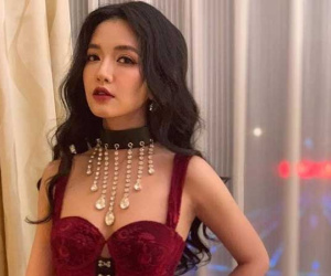 Khoe ảnh sexy hết nấc, Bích Phương để lộ bằng chứng photoshop quá đà