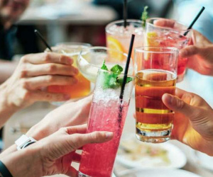 Cảnh báo nguy hiểm: Cha mẹ uống rượu nhiều, con sinh ra dễ bị bệnh tim