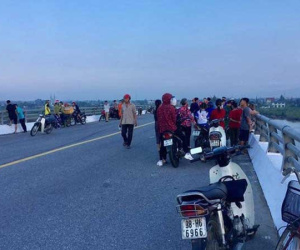 Phát hiện thư tuyệt mệnh trong túi trên cầu, nghi nam thanh niên đã nhảy sông