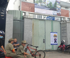 Trường học ở trung tâm Sài Gòn bị đổ sập khi đang tháo dỡ, 2 người thương vong