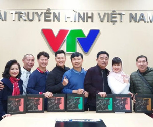 Cha đẻ của loạt phim bom tấn VTV: 'Tôi là con quân nhân nên không sợ khó'