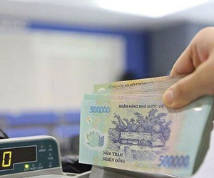 Cuộc đua huy động vốn cuối năm: Lãi suất tiết kiệm cao nhất lên đến 9%/năm, chênh lệch ở kỳ hạn dài giữa các ngân hàng tới 2%/năm