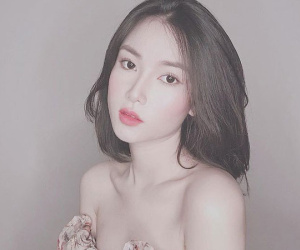 Giữa tin đồn hẹn hò với thủ môn Bùi Tiến Dũng, nữ MC xinh đẹp VTV lên tiếng: 'Mọi người chỉ tin điều họ muốn tin'