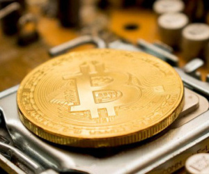 Bitcoin tăng như vũ bão