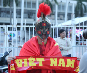 Ảnh: Cổ động viên Việt Nam 'đốt cháy' Sân vận động Mỹ Đình trước giờ G