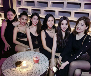 Đẳng cấp hot girl khi hẹn nhau 'xập xình': Lúc đi hết mình, lúc về có cả rổ ảnh thần thái ngút ngàn