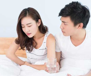 Thách thức chồng ly hôn nhưng khi nhìn anh nhẹ nhàng kí đơn, tôi hốt hoảng lăn ra ngất xỉu