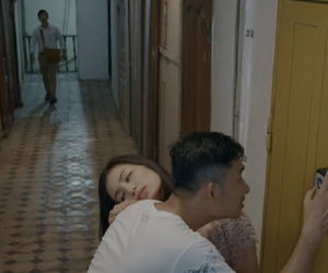 Hoa hồng trên ngực trái: Chồng San quyết định ly hôn, bàng hoàng thấy vợ mặc hở hang ôm ấp trai trẻ