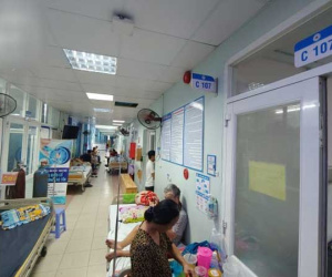 TP.HCM: Cha nghi lên cơn ngáo đá, dùng dao đâm liên tiếp con trai 9 tuổi đến vỡ lách vì tưởng là... chó