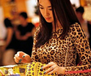 Đây là những chiêu trò giúp các thương hiệu xa xỉ hốt bạc ở Trung Quốc