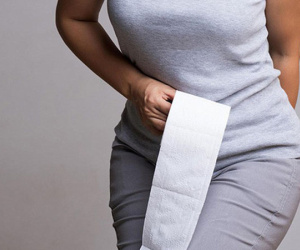 Chữa bệnh trĩ bằng cách bôi thuốc nam vào hậu môn, người phụ lãnh hậu quả nặng nề