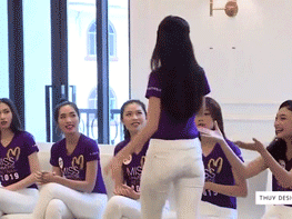 Netizen thất vọng vì không ngờ Thúy Vân đi catwalk quá tệ ở 'Hoa hậu Hoàn vũ Việt Nam'