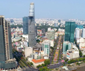 Kiểm soát chặt việc đầu tư mới các dự án bất động sản cao cấp