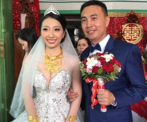 2 năm sau đám cưới bạc tỷ với chồng ngoại hơn 16 tuổi, cô dâu miền Tây có cuộc sống được ví như 'bà hoàng' khi chồng chiều mọi thứ thế này