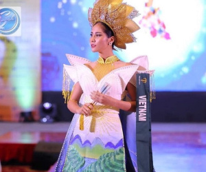 Hoàng Hạnh đoạt giải đồng trang phục dân tộc Miss Earth