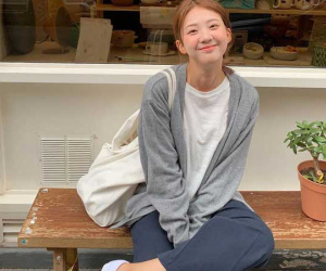 Trời lành lạnh rồi, các nàng mau sắm 4 kiểu áo dài tay xinh không chịu được sau để vừa giữ ấm vừa nâng level mặc đẹp thôi