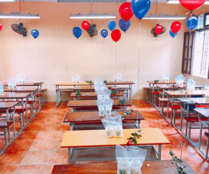 20/10 còn xơi mới đến mà các lớp học đã sục sôi không khí lắm rồi, hội nữ sinh nhìn vào ai chẳng thích mê!