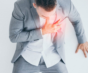 Suýt mất chồng chỉ vì không biết sơ cấp cứu ban đầu khi bị đột quỵ, người vợ trẻ ngậm ngùi đúc rút kinh nghiệm