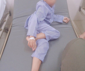 Mang bình xịt hơi cay đến trường, nam sinh làm gần 20 bạn học nhập viện