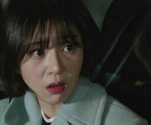Bố chồng đêm nào cũng gọi điện tâm sự, tôi tá hỏa nhìn thấy thứ động đậy trong gầm bàn