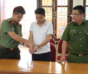 Bắt tạm giam nguyên Phó giám đốc Sở GD&ĐT Sơn La Trần Xuân Yến