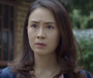 Hoa hồng trên ngực trái: Cả nhà mẹ đẻ bị Thái đuổi ra đường, Khuê còn chờ gì mà chưa... dò vé số?
