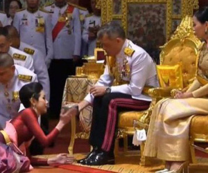 Nhìn lại 3 tháng ngắn ngủi tại vị của Hoàng quý phi Thái Lan mới thấy rõ những điều bất thường từ trước