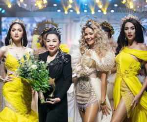 2 khoảnh khắc kết show gây chú ý: Phạm Hương bị nghi chắn Hương Giang, Hoàng Yến kéo H'Hen Niê lên vị trí đẹp!