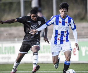 Văn Hậu kiến tạo thành bàn trong chiến thắng của Jong Heerenveen