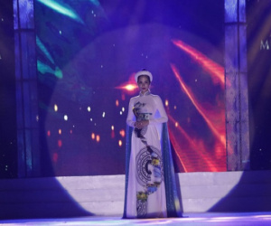 Thi tài năng Miss Earth 2019: Hoàng Hạnh hát 'Tàu anh qua núi', khán giả nhận xét 'Như tra tấn người nghe!"