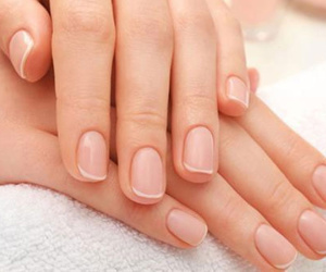 Những dấu hiệu từ móng tay cảnh báo ung thư hoặc gan 'sắp hỏng'