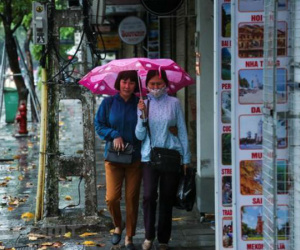 Dự báo thời tiết 24/10, Bắc Bộ mưa lạnh, vùng núi rét